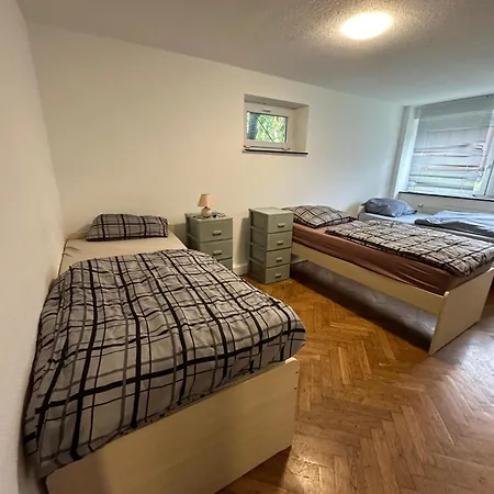 Montoer Und Studentenzimmer Bett Vermietung Ug1 * Geislingen an der Steige