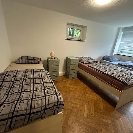 Daire Montoer Und Studentenzimmer Bett Vermietung Ug1 Geislingen an der Steige