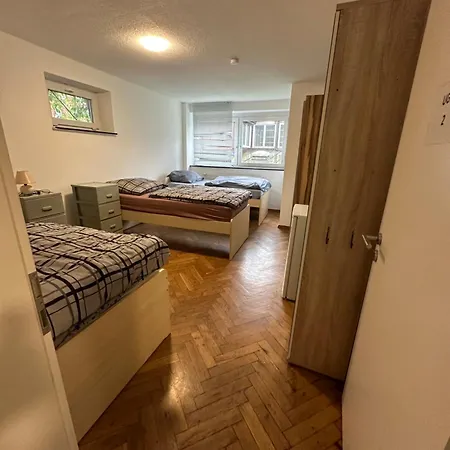 Montoer Und Studentenzimmer Bett Vermietung Ug1 Geislingen an der Steige